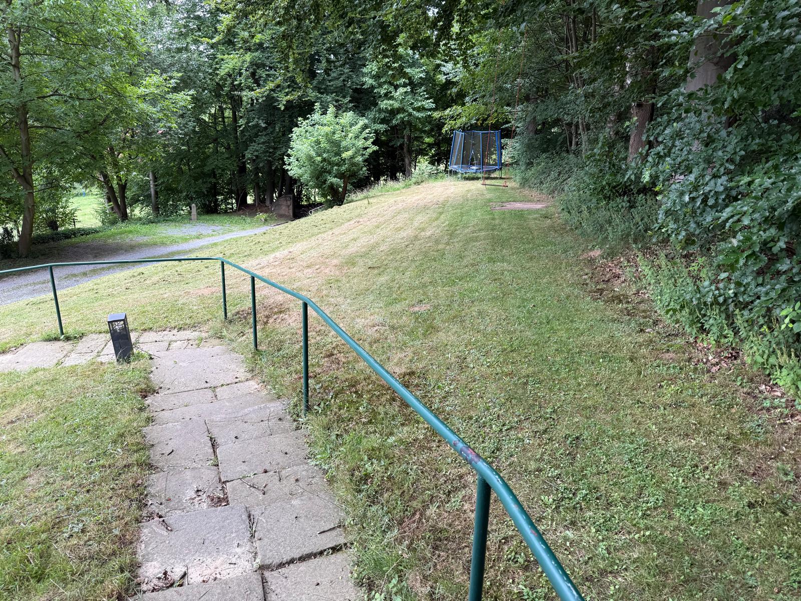 Ganzjährige Gartenpflege in Warendorf – professionell & zuverlässig